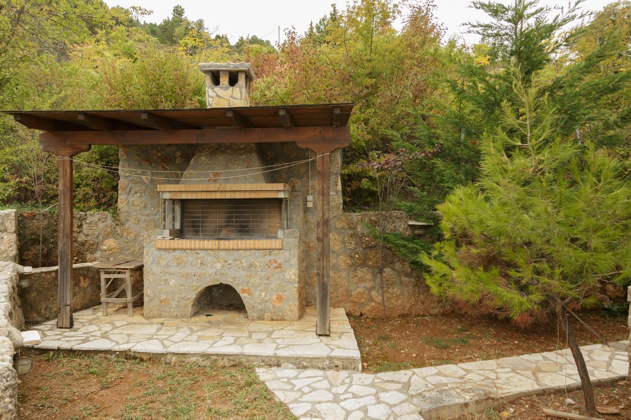 Paradise Chalet Ano Trikala Eksteriør bilde